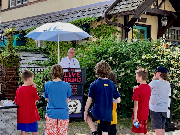 Reciting to a youthful audience in St Paul MN